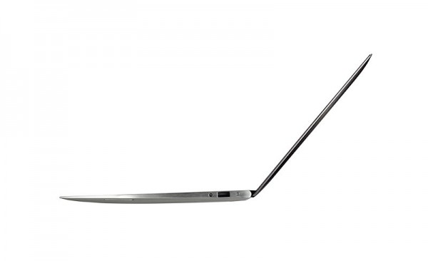 2009 white macbook side view