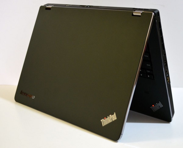 ThinkPad Edge E420s Half Open