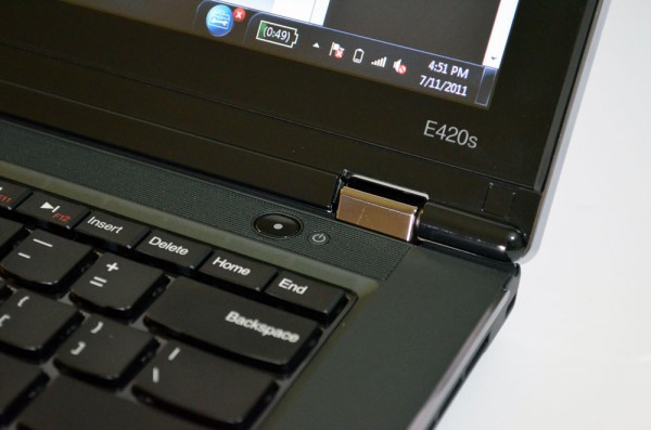 ThinkPad Edge E420s Hinge