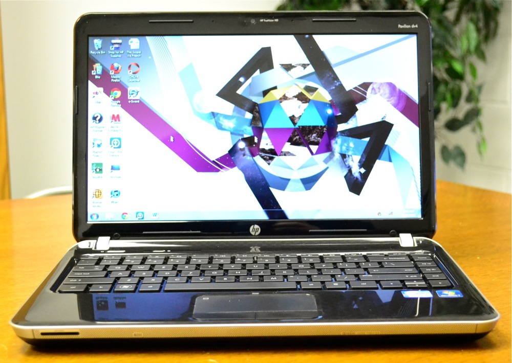 HP Pavilion DV4T 14" Notebook Computer