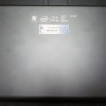Lenovo IdeaPad U400 bottom