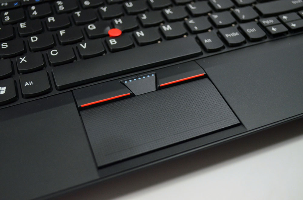 ThinkPad-X130e-touchpad.jpg