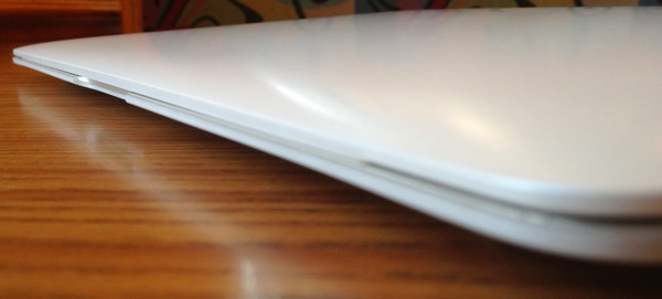 moshi iGlaze MacBook Air Hardshell Case Review