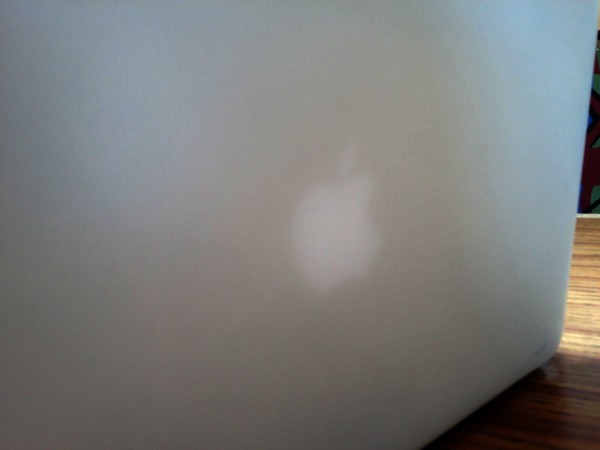 Apple Logo glowing through iGlaze