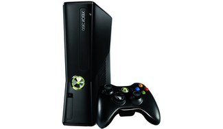 En US Xbox360 4GB Console with Remote RKB 00001 RM1