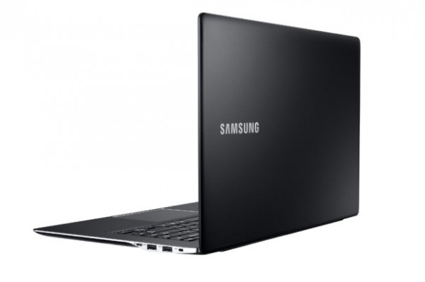 Samsung-ATIV-Book-9-side