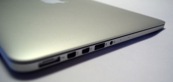 apple 13-inch macbook pro 2013 model left side