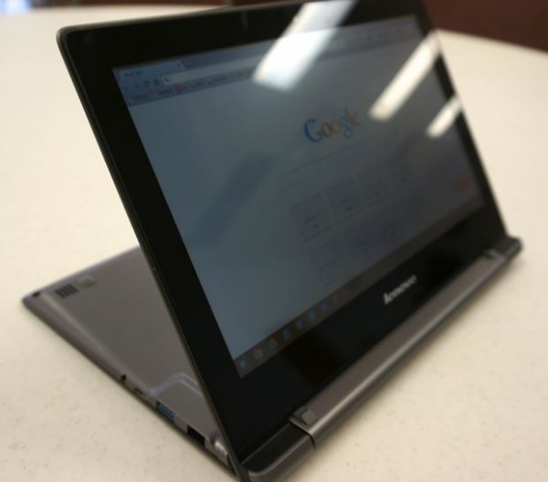 Lenovo N20p in stand mode