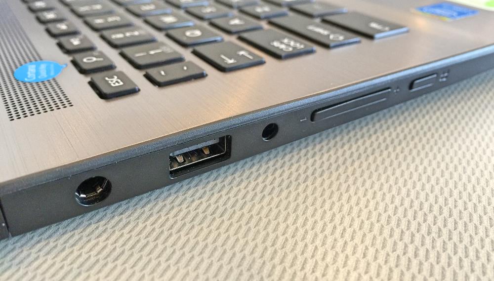 Toshiba Satellite E45WC4200X Review