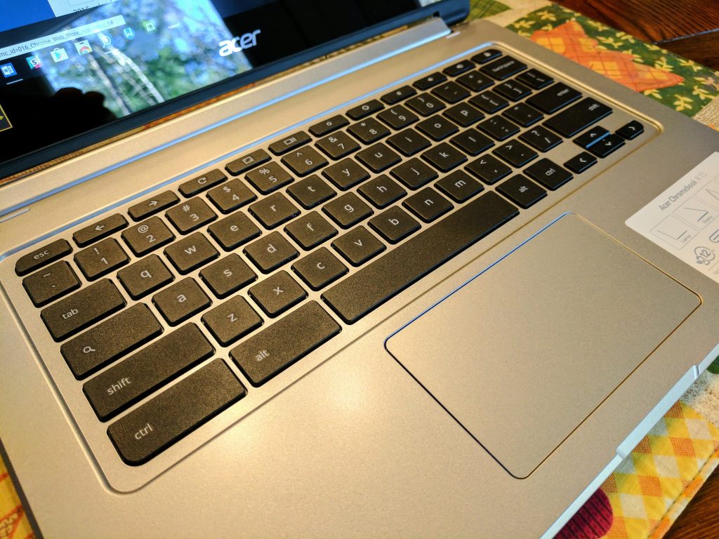 acer-chromebook-r13-keyboard-trackpad