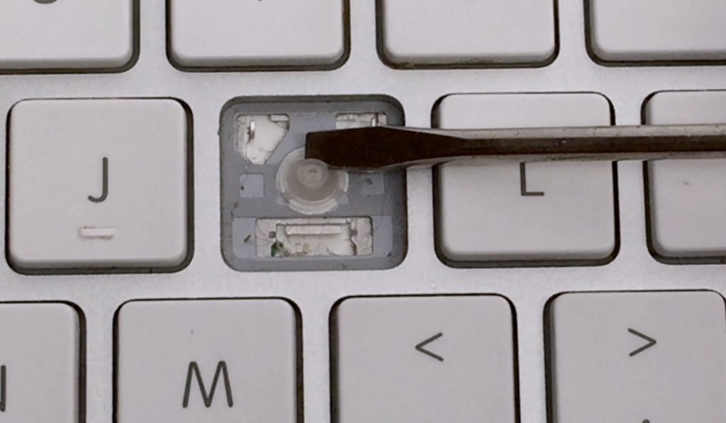 eject button on apple computer keyboard